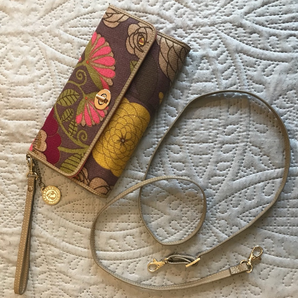 Beautiful Spartina clutch/wristlet
